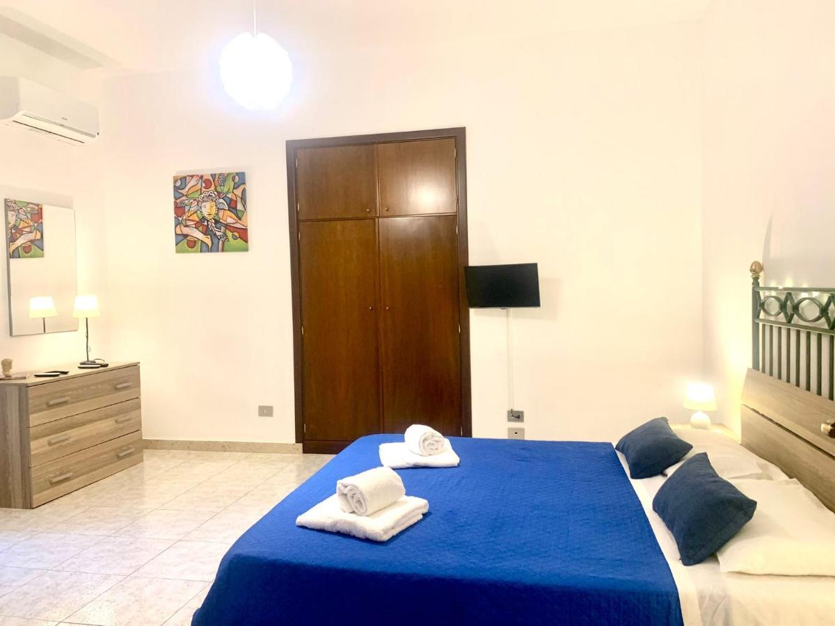 A Un Passo Dal Massimo 1 Apartment ปาแลร์โม ภายนอก รูปภาพ
